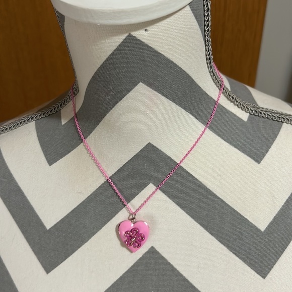 Kids 16” pink chained necklace with pink flower locket that opens. Gently used - Picture 1 of 4